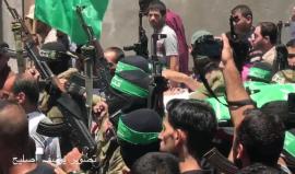 #شاهد تشيع جثمان الشهيد محمد رياض ابو فرحانة {ابو دقة} اثر استهداف مرصد للمقاومة شرق #مدينة_خانيونس 
تصوير يوسف اصليح