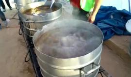 #مباشر تجهيزات وليمة المفتول داخل مخيم العودة شرق خزاعة.
تصوير:أحمد البطة