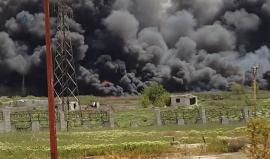 حريق في حي الوعر المحاصر بحمص