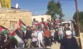 #شاهد مسيرة تضامنية مع الأسيرة عهد التميمي في قريتها النبي صالح شمال غرب رام الله
