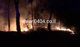 #شاهد الحرائق التي اندلعت في شاعار هنيقف بالقرب من منازل المستوطنين بفعل طائرة ورقية أُطلقت من قطاع غزة