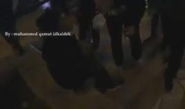 إصابة طفل عقب دهسه من شرطة الخيالة التابعة للاحتلال في منطقة باب العامود بالقدس المحتلة مساء اليوم 

تصوير: محمد قاروط ادكيدك
