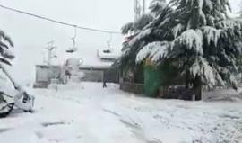 #شاهد تراكم الثلوج على سفوح جبل الشيخ شمال فلسطين المحتلة صباح اليوم.