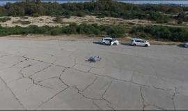 #فيديو جيش الاحتلال يكشف عن "حوامة" جديدة تلقي مواد ذات رائحة كريهة صوب متظاهري غزة