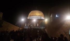 آذان العشاء من باحات المسجد الأقصى المبارك قبل قليل