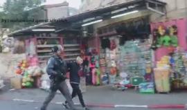 اعتقالات خلال مواجهات بين الشبان وقوات الاحتلال في شارع صلاح الدين بالقدس المحتلة 
تصوير:محمد قاروط ادكيدك