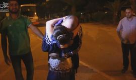 #شاهد .. لحظة وصول الحجاج السبعة المحتجزين  لدى السلطات المصرية الى الجانب الفلسطيني من معبر رفح قبل قليل ..
تصوير مراسلنا عبد الرحمن الكحلوت