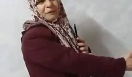 #شاهد عائلات فلسطينية تخلي منازلها بعد إبلاغها من قوات الاحتلال بنية الهدم خلال 24 ساعة في حي رأس خميس بالقدس المحتلة