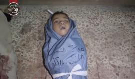 مشاهد مؤثرة: طائرات النظام السوري تقصف #الغوطة_الشرقية بغاز الكلور السام