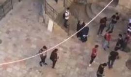 جانب من اقتحام قوات الاحتلال مدرسة الأيتام في البلدة القديمة بالقدس صباحًا