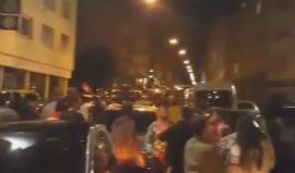 #عاجل .. مظاهرة امام السفارة التركية في مدينة شتوتغارت الالمانية دعما للرئيس أردوغان ورفضا لمحاولة الانقلاب العسكري . 

#مع_تركيا_ضد_الانقلاب