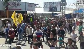 #شاهد | تشييع جثمان الشهيد مختار عبد الكريم أبو خماش ٢٣ عام من مدينة دير البلح ارتقى بأحداث مسيرة العودة #امس شرق مخيم البريج .

تصوير مراسلنا | حازم مزيد