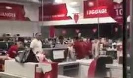 #شاهد: مياه الأمطار تغرق مولاً تجاريًا بمنطقة البالوع في البيرة مساء اليوم