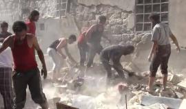 حي القاطرجي في حلب يستيقظ على مشاهد الدمار .. 4 شهداء و8 جرحى نتيجة الغارات الجوية هذا الصباح 

عمار الحلبي