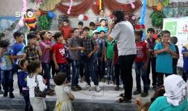 #سوريا: عراضة ثورية لأطفال الغوطة الشرقية بمناسبة عي الفطر السعيد