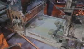 مراحل تشغيل فرن "تلمنس" بعد استلام الدفعة الثالثة من الطحين في ريف ادلب