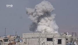 لحظة إستهداف قوات النظام للاحياء الشرقية في دمشق بصاروخ ارض - ارض من نوع فيل