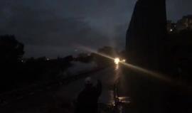 قوات الاحتلال تطلق قنابل الغاز تجاه الأطفال المتواجدين بالقرب من جدار الفصل العنصري في مخيم شعفاط شمال شرق القدس المحتلة وتبعدهم الى الجانب الآخر منه