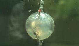 #شاهد الإنفجار تحت المـاء بالتصويـر البطيء!