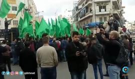 #شاهد | من مسيرة حركة حماس بمدينة رام الله، في ذكرى انطلاقتها الـ30.
#حماس30