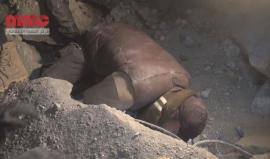 #شاهد | نحو 60 شهيدا وعشرات الجرحى اثر قصف طائرات حربية لمسجد خلال أداء صلاة العشاء في بلدة "الجينة" بريف حلب الغربي المحاذية لمحافظة إدلب