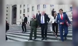 #فيديو وزير الحرب الإسرائيلي أفيغدور ليبرمان يلتقي نظيره الروسي سيرجي شويغو في العاصمة موسكو لبحث الملف السوري