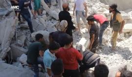 9 شهداء و30 جريحا جراء القصف الجوي على حي الصالحين في #حلب
تصوير: عامر أبو شام