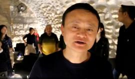 #فيديو الملياردير الصيني "جاك ما" يجري جولة في الأنفاق التي حفرها الاحتلال تحت المسجد الاقصى