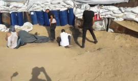 #مباشر| من المواجهات المندلعة شرق مخيم البريج وسط قطاع غزة. 
تصوير : سامي مصران