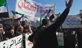 #شاهد | مظاهرة في مدينة #معرةـالنعمان طالبت بإسقاط الاسد وتوحد الفصائل