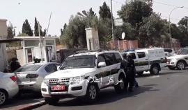 #شاهد| قوات الاحتلال تستهدف عدداً من الصحفيين خلال تغطيتهم لاقتحام الاحتلال مشفى المقاصد في #القدس المحتلة بالأمس.