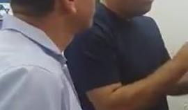 #شاهد أهالي الأسرى يحتجون على منعهم من زيارة أبنائهم في معتقل "ريمون" بحجة أنهم معاقبون لمشاركتهم في الإضراب