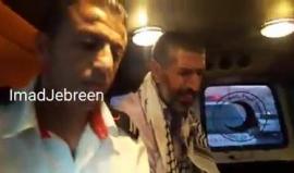 #شاهد 
لحظة استلام جثمان الشهيد محمد تنوح بسيارة تابعة للهلال الأحمر.