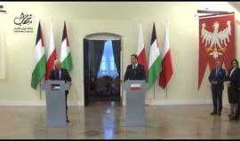 خلال مؤتمر مع رئيس وزراء بولندا في وارسو 
#شاهد .. رئيس السلطة وحركة فتح محمود عباس : وافقت على لقاء نتنياهو في موسكو لكنه رفض ومع ذلك مستعد للقائه في اي مكان وانتظر موافقته .