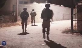 #فيديو قوات الاحتلال تقتحم يطا وتداهم منزل منفذ عملية الطعن في "يفنه" بالداخل المحتل