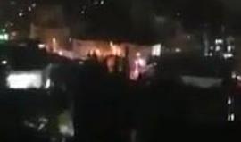 #شاهد 
قنابل مضيئة أطلقتها قوات الاحتلال في أجواء بلدة سلوان جنوب المسجد خلال المواجهات التي اندلعت فيها