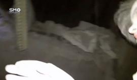 #شاهد .. "إيماني بالله كبير كبير " كلمات طفلة سورية أخرجت قبل قليل من تحت الانقاض عقب غارات جوية شنتها طائرات النظام السوري على بلدة سبقا في الغوطة الشرقية اسفرت عن شهداء وجرحى .