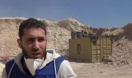 عقب مجزرة الكيماوي .. طيران الأسد وروسيا يقصف فرق الدفاع المدني والمشفى الميداني في مدينة #خان_شيخون بريف #إدلب 

تقرير معاذ الشامي