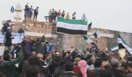 ريف حلب - مظاهرة في مدينة الأتارب طالبت بإسقاط النظام وتوحد الفصائل
#الثورة_تجمعنا