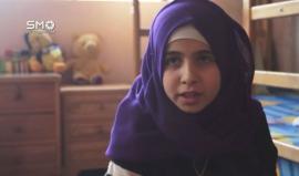 مرحبا، أنا طفلة سورية من #درعا اسمي لانا عمري 12 سنة، تصاوبت بقصف للنظام لما كنت بلعب مع رفقاتي، ومن الخوف والرعب صار معي مرض #السكري، عم بقاومه وبحاربه، ادعولي أطيب منه

تصوير الهيئة السورية