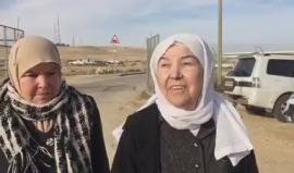 والدة الشيخ رائد صلاح في انتظار احتضانه عقب قرار الاحتلال الافراج عنه اليوم