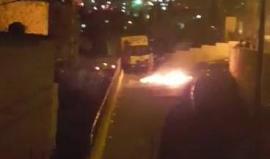 #شاهد | شبان يستهدفون مستوطنة (معليه زيتيم) في حي رأس العامود بالقدس المحتلة قبل قليل .