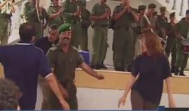 #شاهد | هكذا كان ضباط السلطة يرقصون مع الوفود الصهيونية الزائرة لقطاع غزة قبل الانتفاضة وفقدان السلطة السيطرة على القطاع .