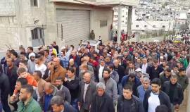 #شاهد جانب من تشييع جثمان الشهيد مراد ابو غازي 16 عاما من مخيم العروب 
تصوير: وائل طقاطقة