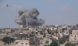 #شاهد الطيران الحربي ينفذ عدة غارات جوية على درعا البلد
