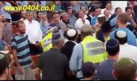 #شاهد كيف يتباكى الصهاينة على الحاخام ميخائيل مارك الذي قتل في عملية إطلاق النار بالخليل الجمعة خلال تشييعه في القدس المحتله