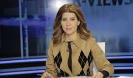 #فيديو نجمة تلفزيون "المستقبل" تقدم استقالتها على الهواء مباشرة!

قدّمت بولا يعقوبيان، نجمة تلفزيون "المستقبل" المملوك لرئيس حكومة لبنان، سعد الحريري، استقالتها على الهواء مباشرة، بعد أسابيع من إجرائها أول مقابلة تلفزيونية معه عقب استقالته.

وأعلنت الإعلا