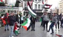 #شاهد #مباشر وقفة في مدينة امستردام الهولندية في رفضا لقرلر ترامب 
#بلفور100
#Balfour100