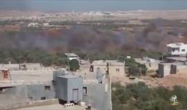 #شاهد انفجار القنابل العنقودية عن قرب ..

فيديو للقصف الروسي بالقنابل العنقودية الذي استهدف سوق للمحروقات قرب بلدة ترمانين بريف إدلب قبل يومين