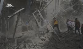 #شاهد .. ثلاث دقائق في حي الميسر شرقي #حلب أول أيام #عيد_الأضحى المبارك.

مركز حلب الإعلامي